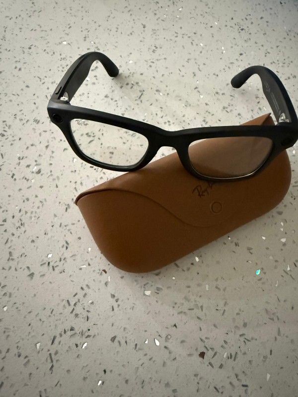 Rayban Wayfarer Meta Glasses