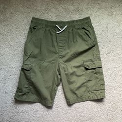 khaki green cargo shorts