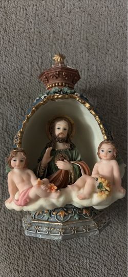 NEW Fabergé-style Egg Shrine / Diorama - Sacred Heart of Jesus with Cherubs