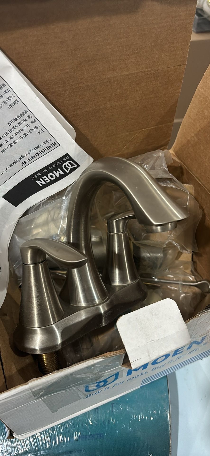 Moen Two-Handle Centerset Bathroom Sink Faucet with Drain Assembly