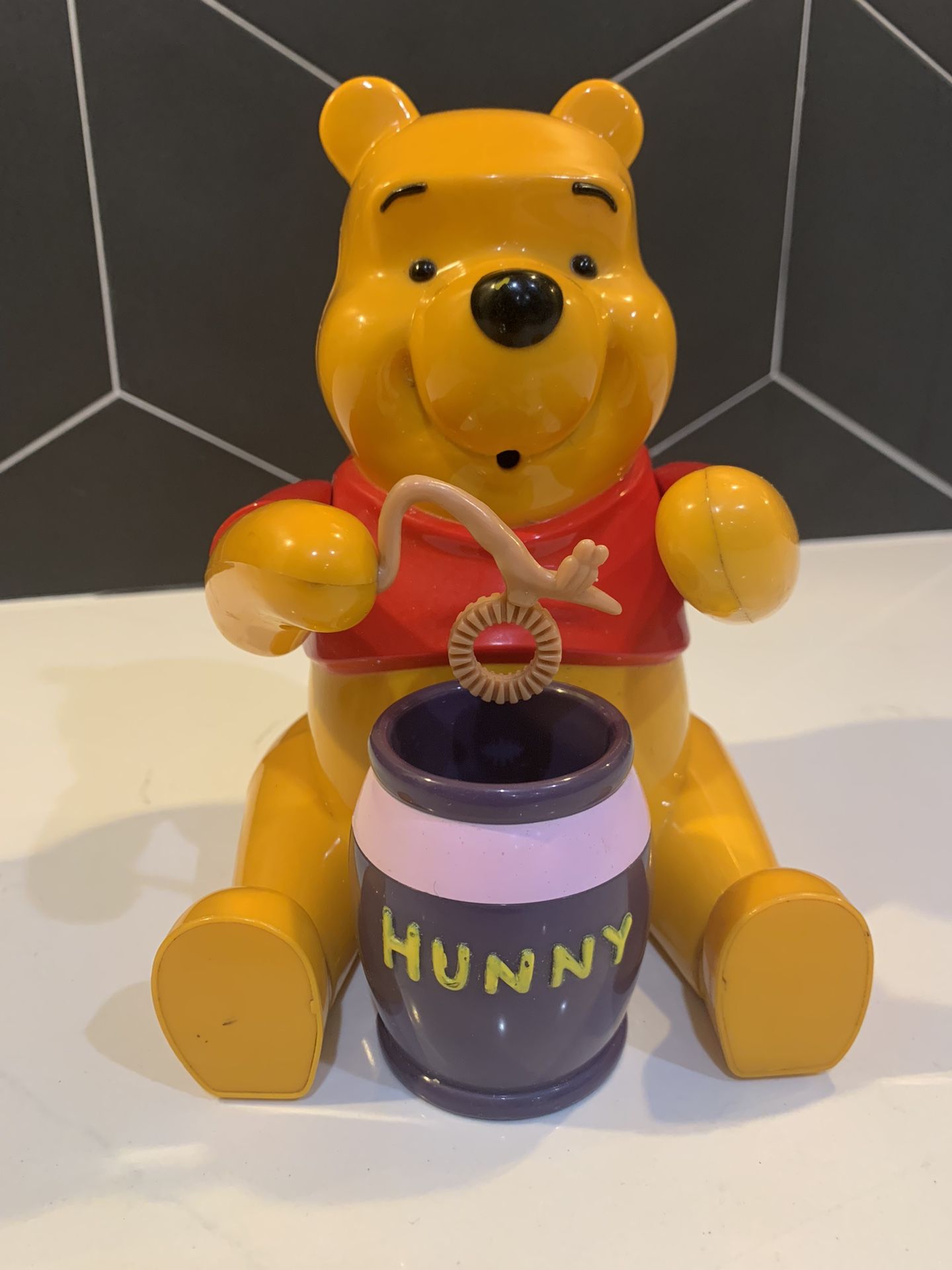 RARE Vintage Disney Winnie The Pooh Bear Toy Bubble Blower Machine (READ)