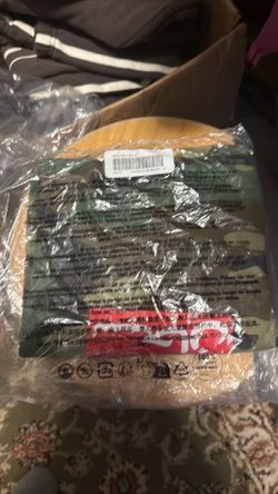 Supreme Arabic box logo tee