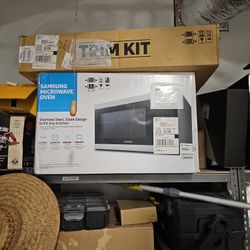 Samsung Microwave & Trim Kit