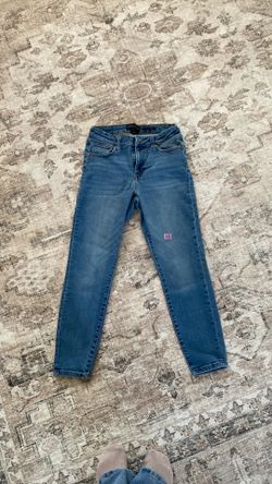 Kendall & Kylie capris size 5 in juniors