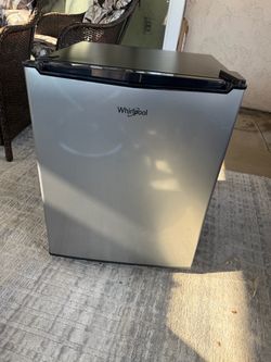 Mini fridge