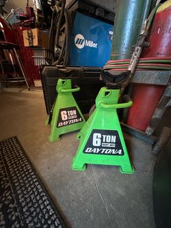 6 Ton jack stand for trade for red one’s