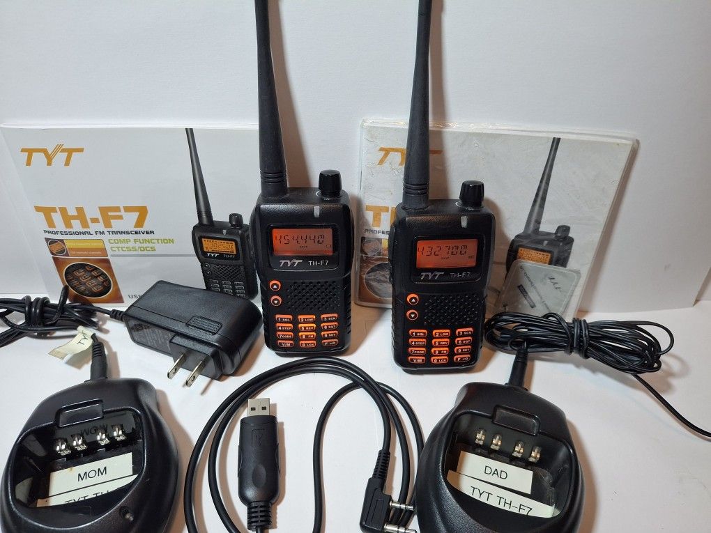 Amateur Radios Pair Of Programmable 2 Way