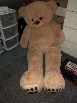 Giant 5ft teddy bear