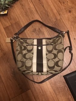 Coach purse authentic size medium