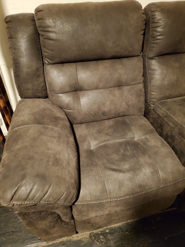 LOVE SEAT