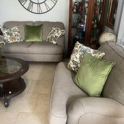 Gently Used Couches From Ashley Store 