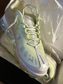 Nike VaporMax Light Green Size US 10 women