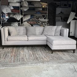 Light Gray Tufted Tightback Sectional Sofa with Right-Facing Chaise
