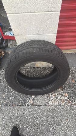 235/55-17 Yokohama avid tire 🛞 $40