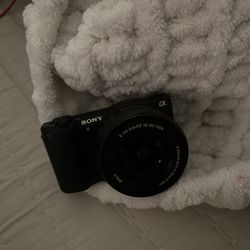 Sony A5100 Mirrorless Digital Camera