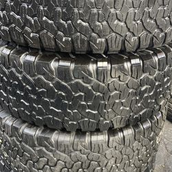 4 Llantas Usadas BFGoodrich Ko2 35x12.50R17 $270 las 4