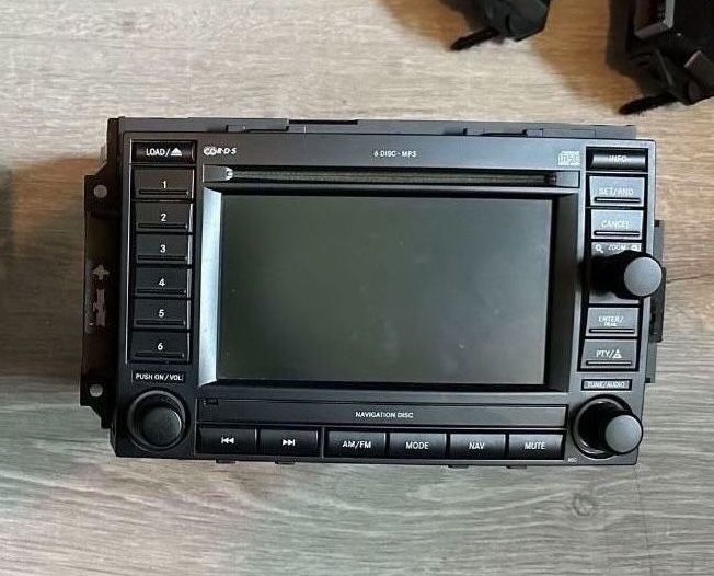 Chrysler 300 6 Disk Navigation Radio 