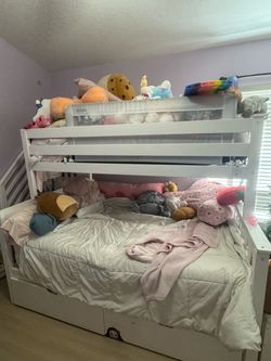 Child’s Bedroom set PRICE REDUCED
