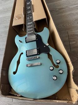 WestCreek 333 Semi-Hollow Electric Guitar Blue Metallic Open Box