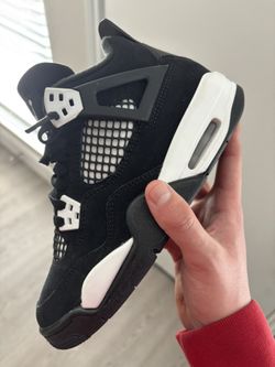 Jordan 4 White Thunder
