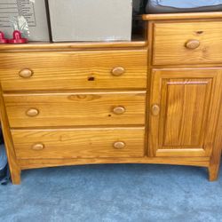 Dresser And Wardrobe