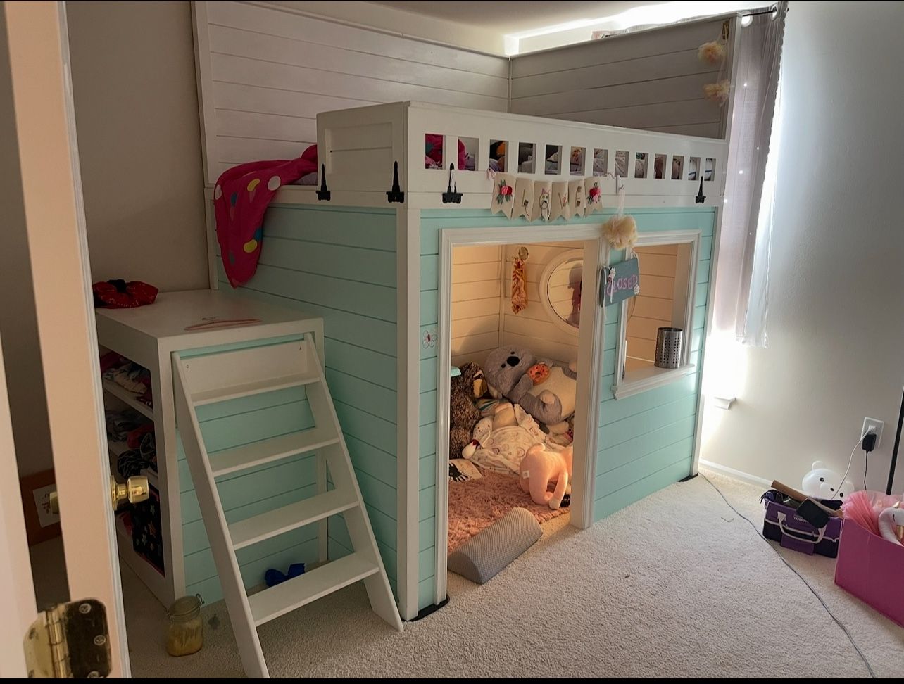 Unique Full Size Bedroom House