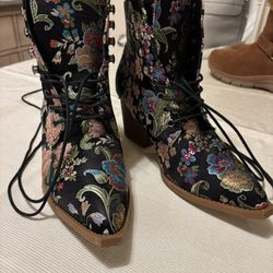 Embroidered Boots 