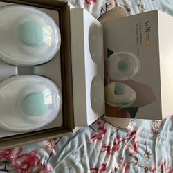 Selling hands, cord  free electric breast pump. Dm if interested