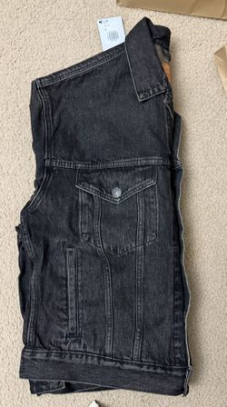 Jordan X Levi’s Black Trucker Jacket Large