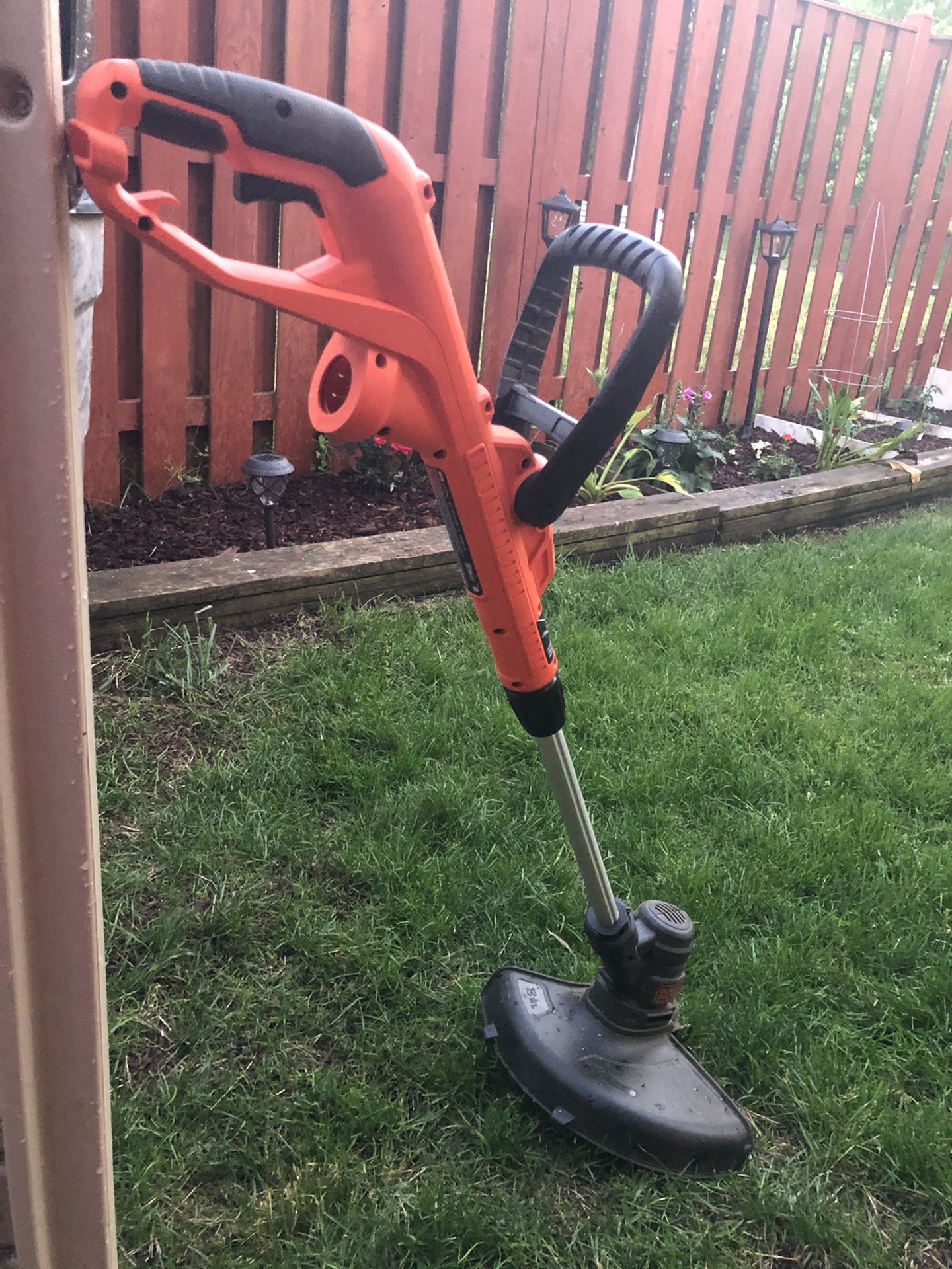 Like new Black and Decker Trimmer and Edger