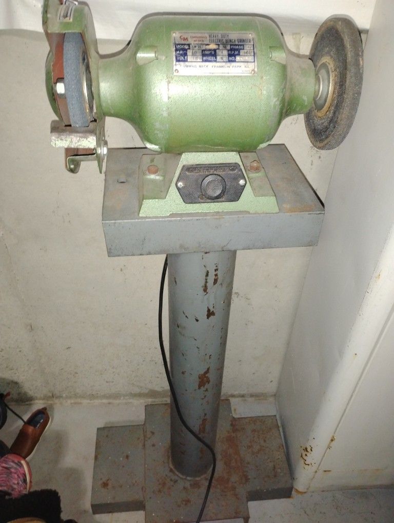Cummins Mack Heavy Duty Electric Bench Grinder with stand