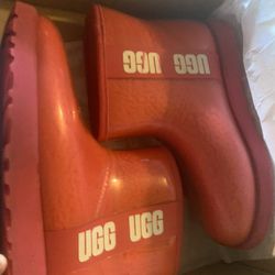 Woman Uggs Boots New. Size 8 