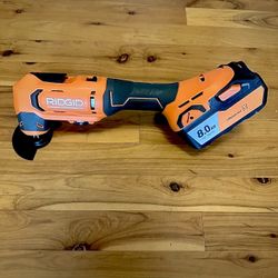 Ridgid Multitool With 8aH Extended Battery + Charger 