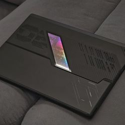 ASUS ROG Flow Z13 (2025) – AMD AI Max+ 395 | 32GB RAM | 2TB SSD | 13.4" 2.5K 180Hz Tablet&Laptop 