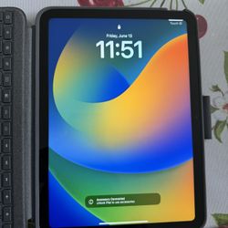 iPad 10th Gen 10.8” 