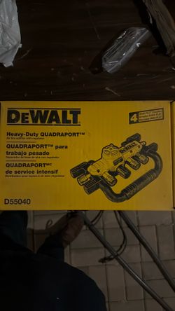 DeWalt Heavy-Duty QUADRAPORT