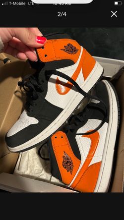 Starfish/black/white Mid Jordan’s