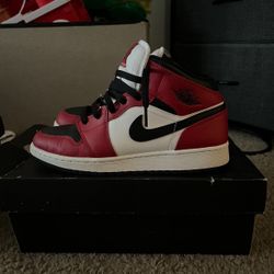 Jordan 1’s Mid 