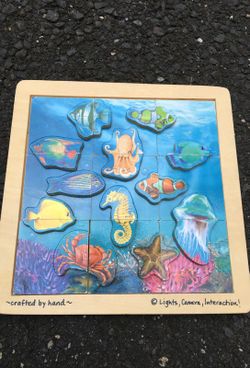 Wooden Puzzle Melissa and Doug