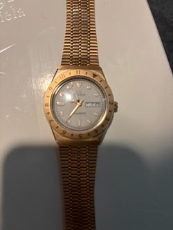 Timex Quartz reissue diver watch  Rose Gold-Tone Bracelet