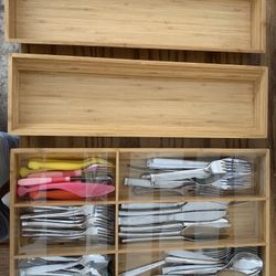 Silverware Set & Wooden Storage 