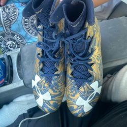 Under Armor Size 11 Cleats