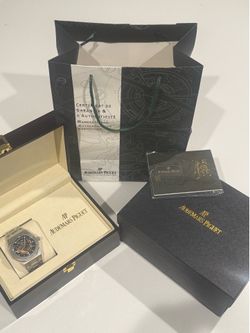 100% Authentic Audemars Piguet watches available in WEST Tx area. Will come to you or pick up location. CASH ONLY!! Price negotiable.