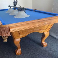 Pool Table Bruinswick 8ft ( Free Delivery& Set Up & New Color Felt Of Your Choice ) 