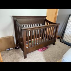 Baby crib