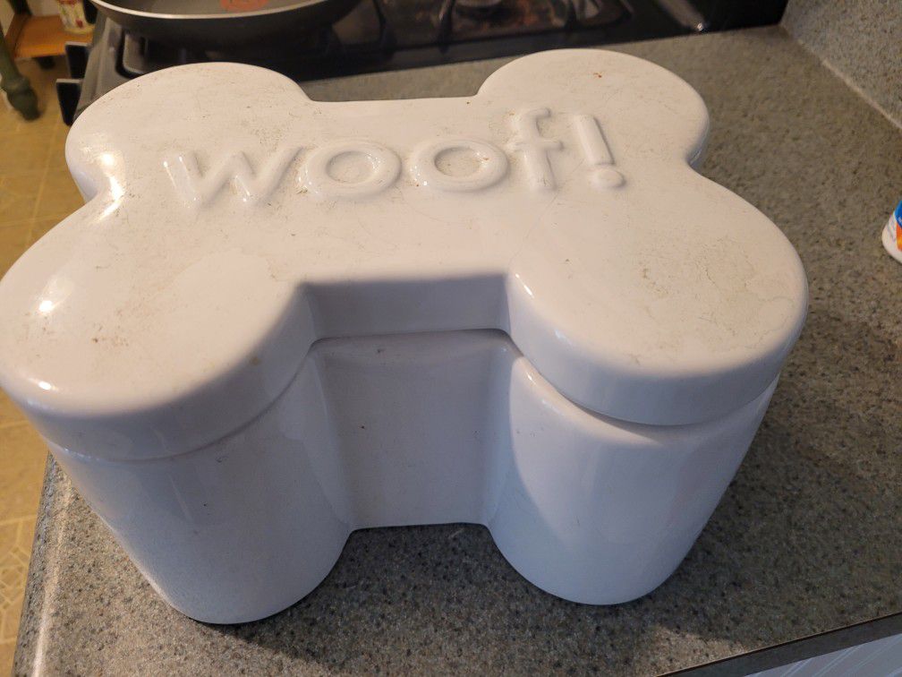 Dog  Food Canister,  White , Brand New.  , MARKED "WOOF" ON TOP OF CANISTER