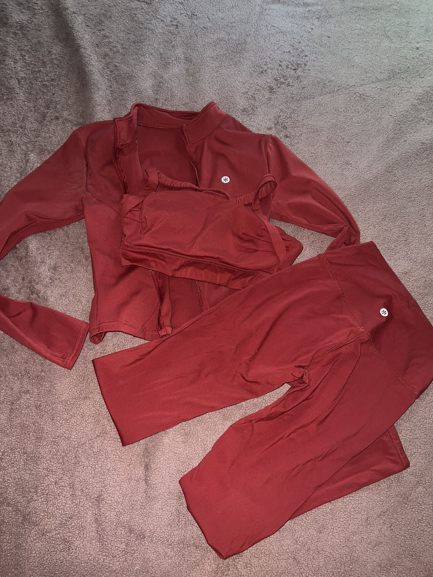 Astoria Set In Medium