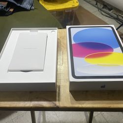 10th Generation iPad Empty Box