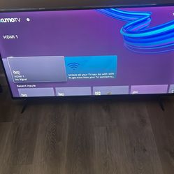 44 inch Element Xumo1 Tv
