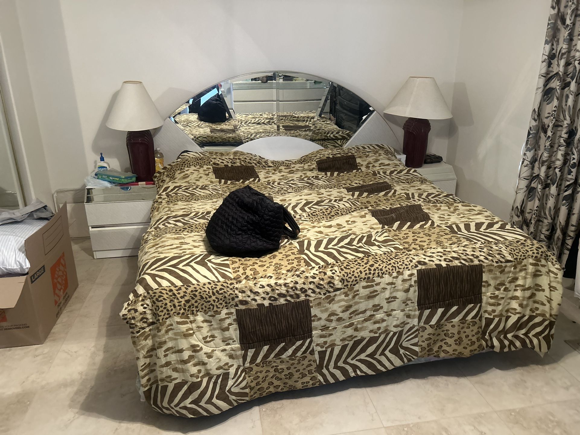 Bedroom Furniture With Matching Nightstands And Dresser With Mirror